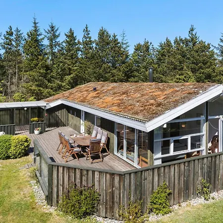 3 Bedroom Stunning In Holiday home Blokhus