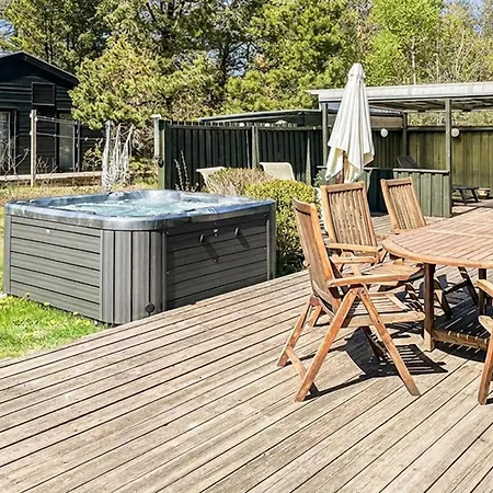 Semesterbostad Fantastiskt Hus Med 3 Sovrum I Blokhus